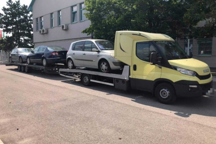 Pazar nepperszerelvényt kapcsoltak le az M0-son 1