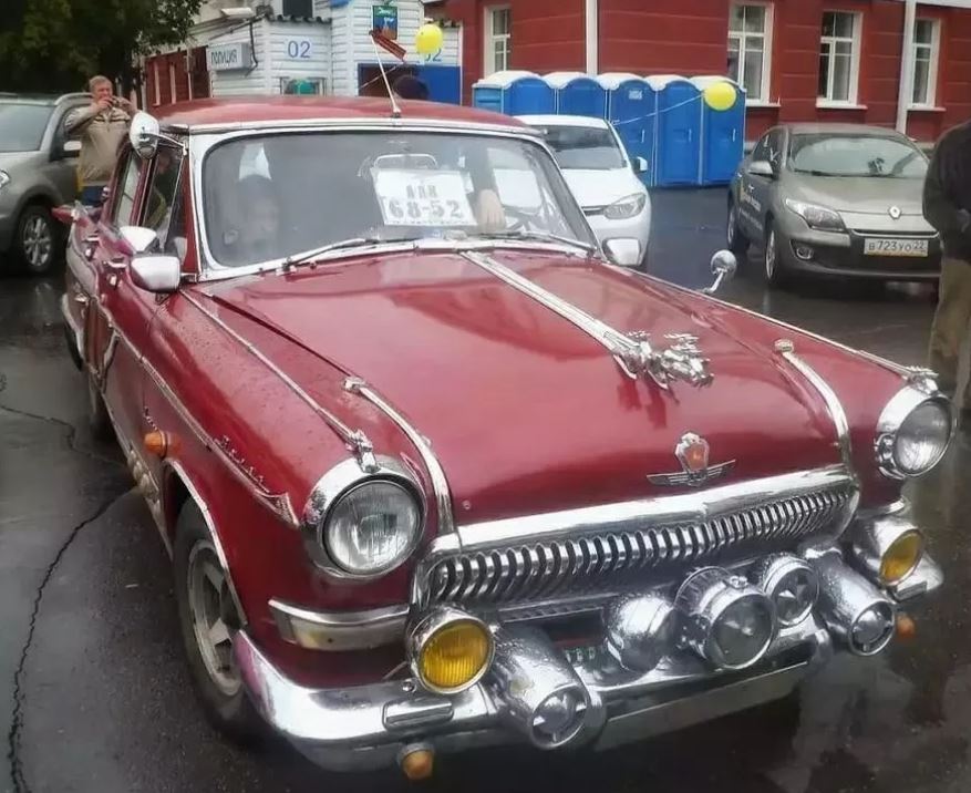 Hatalmas sallert ad ez a tuningolt Volga 2 | Vezess Hatalmas sallert ad ez a tuningolt Volga 2