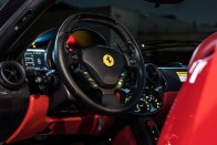 Több mint egymilliárdot fizettek ezért a Ferrariért 2