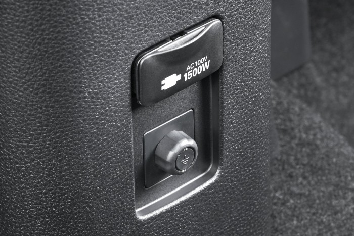 Három liter alatt fogyaszt a Toyota kisautója 9