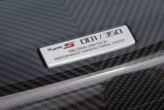 Limitált szériával búcsúzik a Honda NSX 7