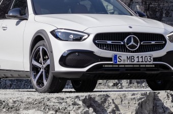 Terepkombival bővít a Mercedes C-osztály