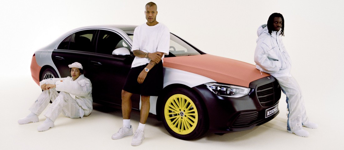 Légzsákból gyárt ruhákat a Mercedes