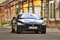 Emelt fővel egyenesen a pokolba – Jaguar F-Type 2