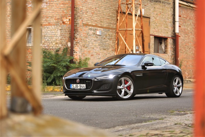 Emelt fővel egyenesen a pokolba – Jaguar F-Type 13 Emelt fővel egyenesen a pokolba – Jaguar F-Type 13