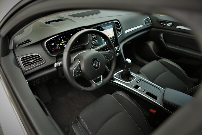 Szolgalelkű – Renault Megane GC 9