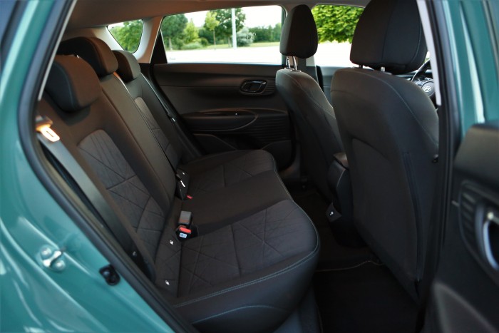 Még egy tökéletesen pozicionált crossover – Hyundai Bayon 58 Még egy tökéletesen pozicionált crossover – Hyundai Bayon 58
