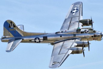 2,7 milliárd forintért eladó egy amerikai repülő erőd