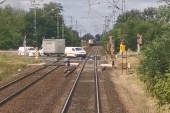Magyar mozdonyvezető mutatja meg, miért nincs katasztrófa, ha nem működik a jelzőberendezés