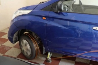 Egy kötél kell a trükkhöz, és a böhöm teherautó is indítható lemerült akkumulátorral