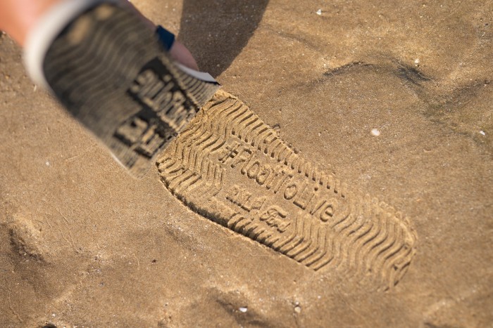 Strandpapucsként élednek újjá a használt gumik 1