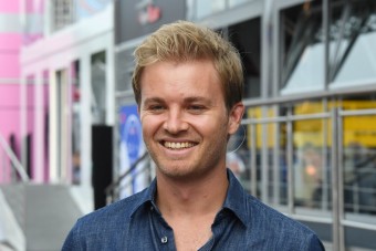 Kitiltották Rosberget a Forma-1-es paddockból