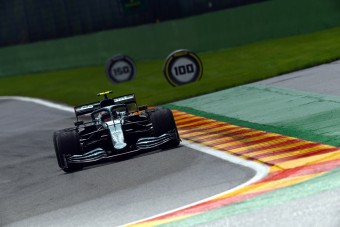 F1: Nem hallgattak Vettelre, káromkodva borult ki