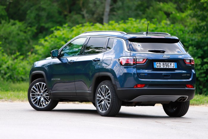 Kívül-belül csodás, de nagyon hisztis – Jeep Compass teszt 103 Kívül-belül csodás, de nagyon hisztis – Jeep Compass teszt 103