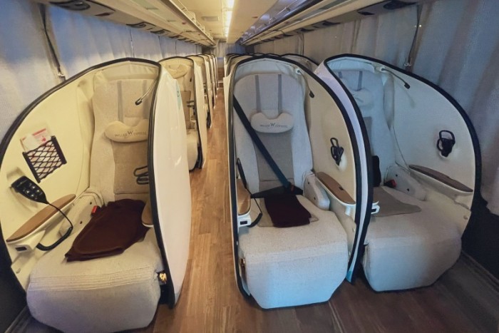 Mesés kényelemben buszozhatnak a japánok