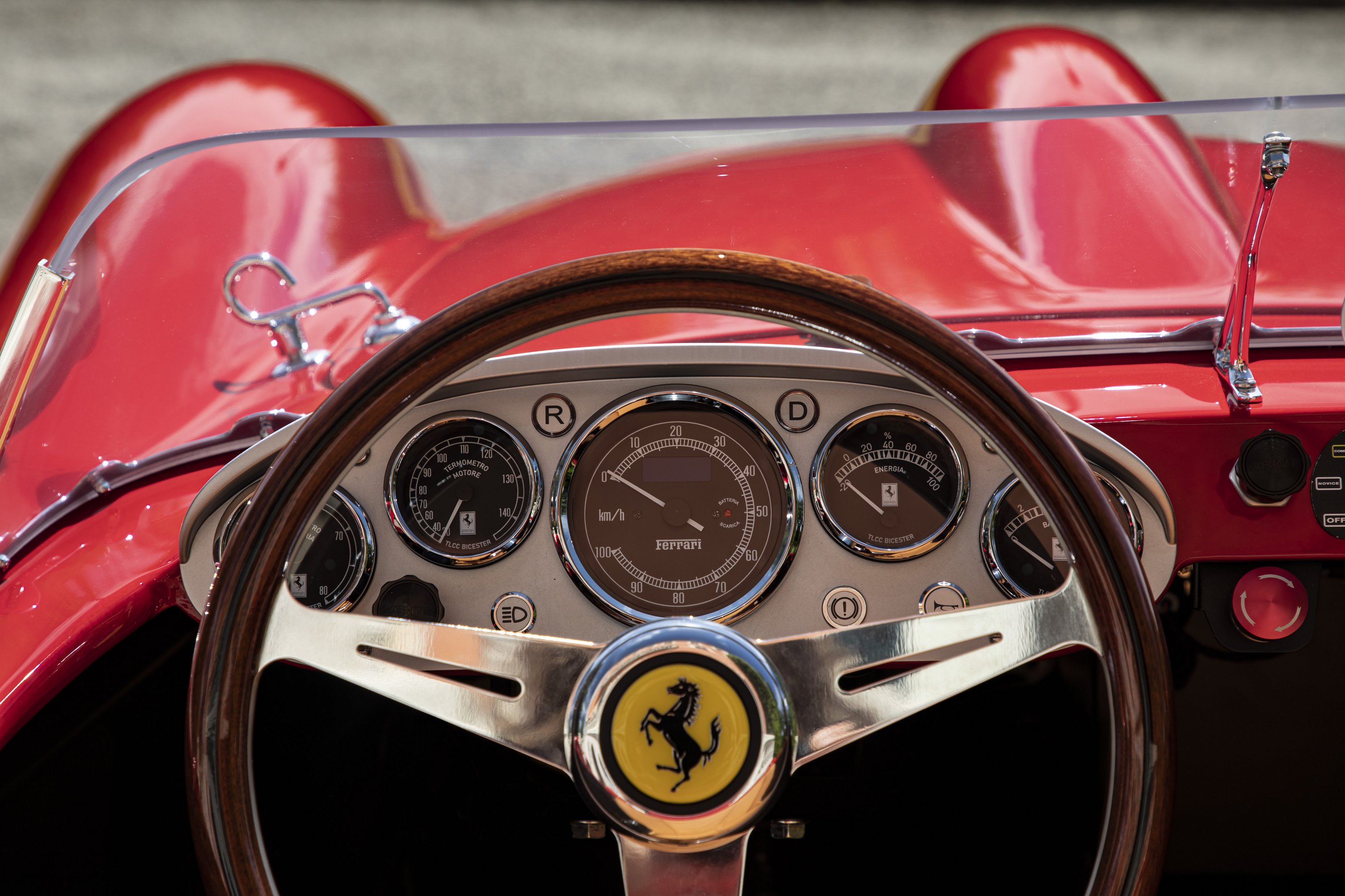 Villanymotoros törpeautó a Ferraritól 15