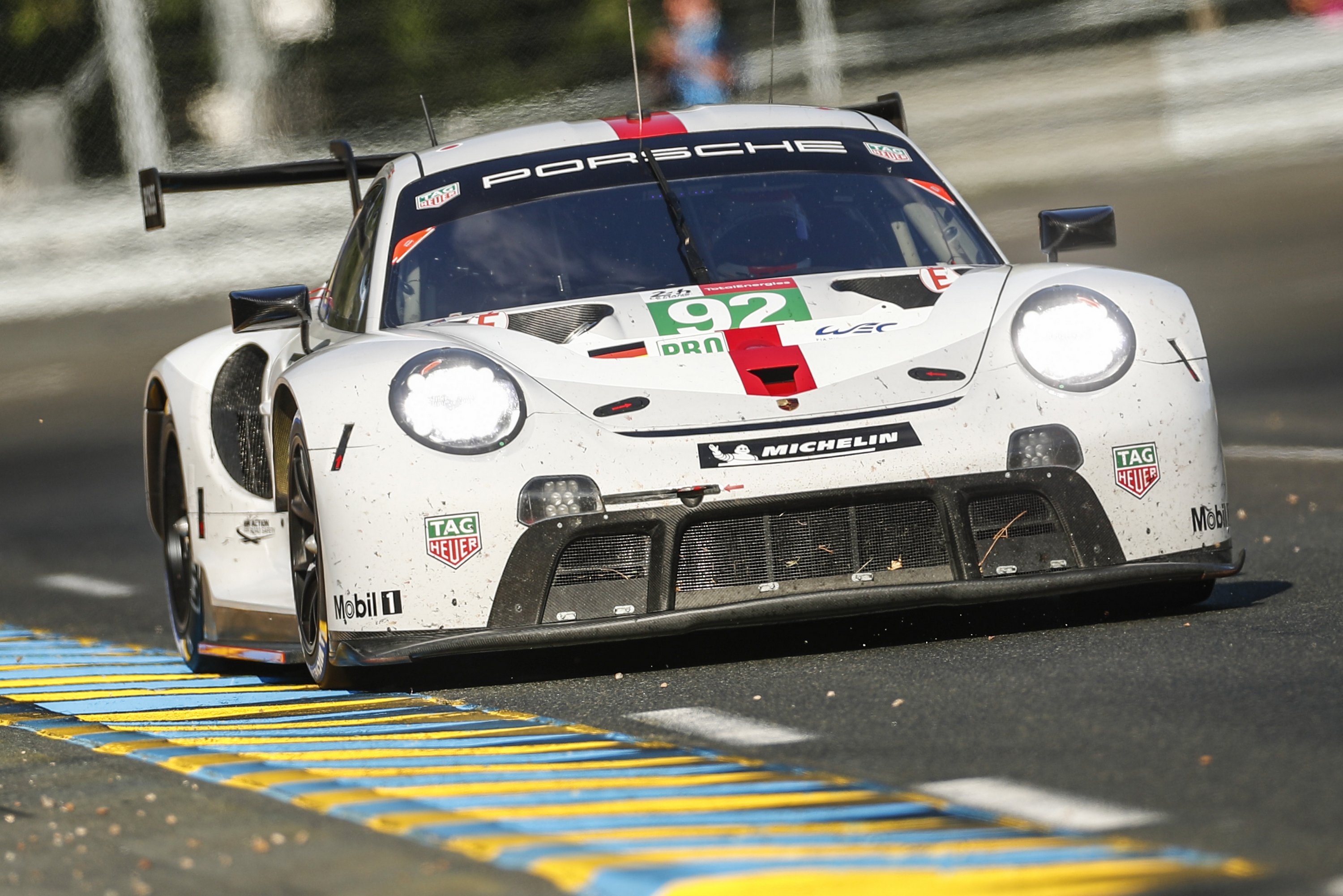 Elképesztő terhelést kapnak a versenyautók Le Mans-ban 4
