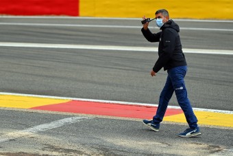 F1: Itt a vége, végleg távozik a bukott versenyigazgató