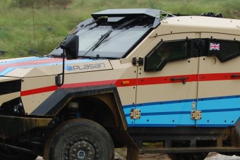 Katonai járműből építettek raliautót