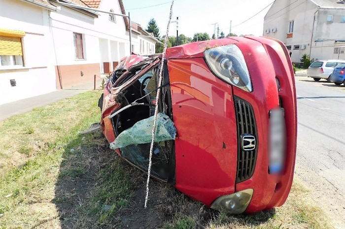 Az éj leple alatt ellopta ismerőse autóját, totálkárosra törte 2 | Vezess Az éj leple alatt ellopta ismerőse autóját, totálkárosra törte 2