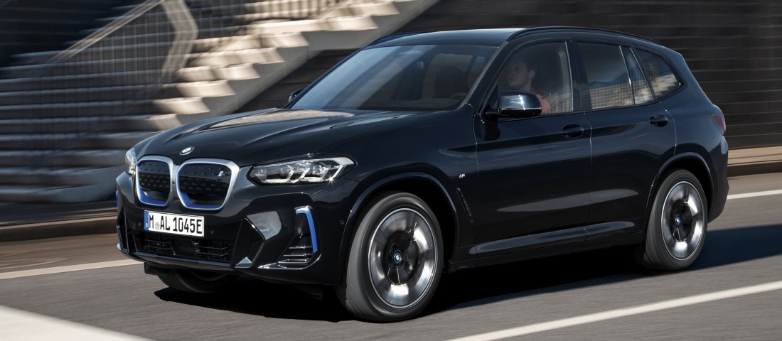 Máris megújult a BMW villanyterepjárója