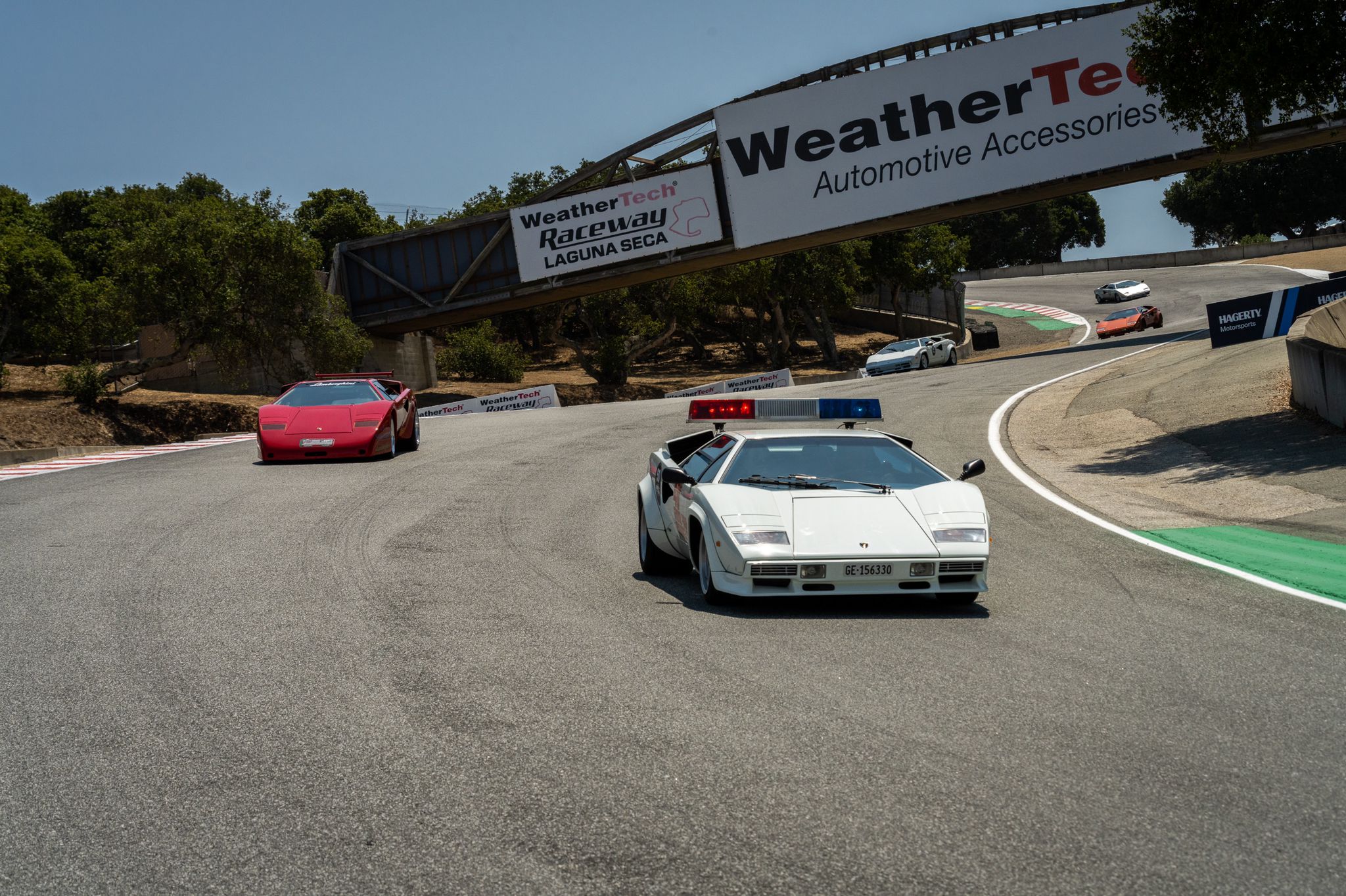 22 Countach vonult fel egyszerre a modell 50. évfordulóján 14