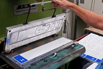 Mostantól elérhető ez az új hazai rendszám