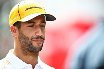 F1-legenda lányával jár Ricciardo