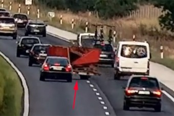 Elszabadult utánfutó okozott káoszt az M1-esen