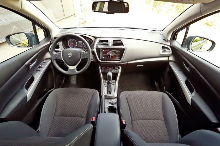 Mindent tudó Suzuki, 9 millióért 97 Mindent tudó Suzuki, 9 millióért 97