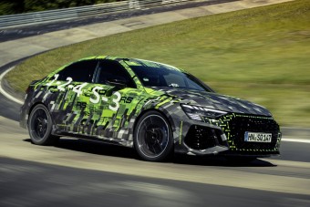 Íme, a leggyorsabb családi autó a világon