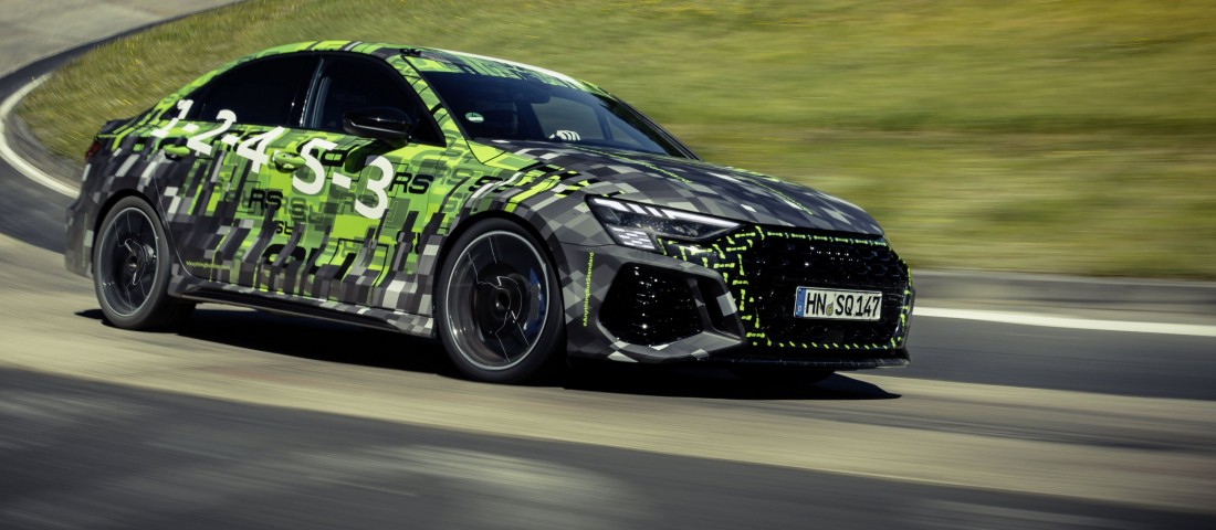 Íme, a leggyorsabb családi autó a világon