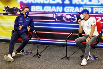 F1: Eldőlt, ki lesz Hamilton csapattársa a Mercinél