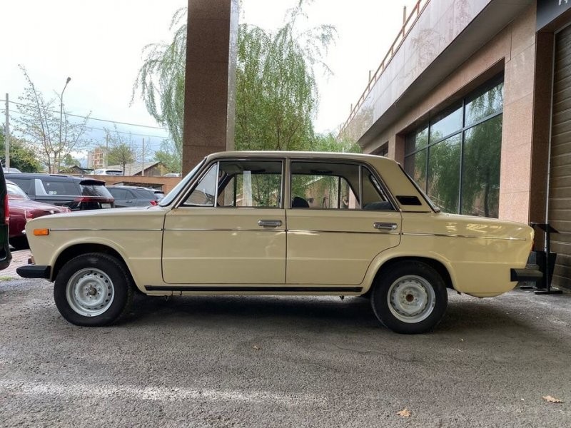 Szédítően sok pénzt kérnek ezért a 754 kilométert futott Ladáért 1