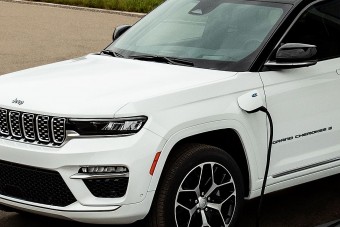 Hibrid lesz a Jeep új zászlóshajója