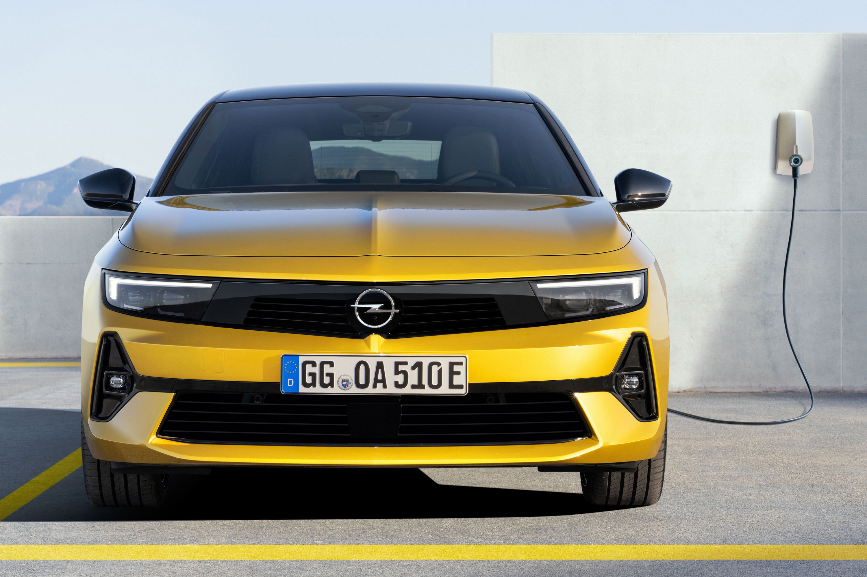 Megérkezett a vadonatúj Opel Astra 9