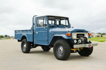 Rekordárat fizettek ezért a platós gyönyörűségért