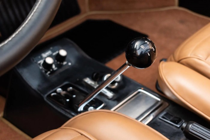 Esős napon öröm a szemnek egy ilyen Dino 7