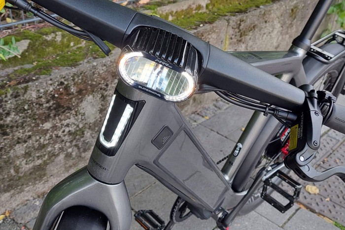 Tényleg biztonságos a hárommillió forintos bringa? Kipróbáltuk 7 Tényleg biztonságos a hárommillió forintos bringa? Kipróbáltuk 7