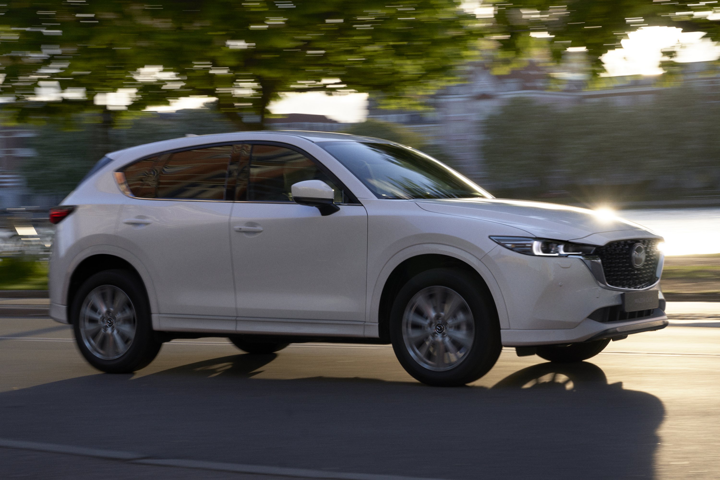 Alkalmazkodóbb lesz a Mazda crossovere 6