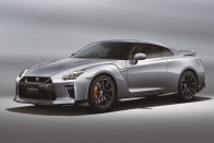 A pénz kevés ehhez a Nissan GT-R-hez 73