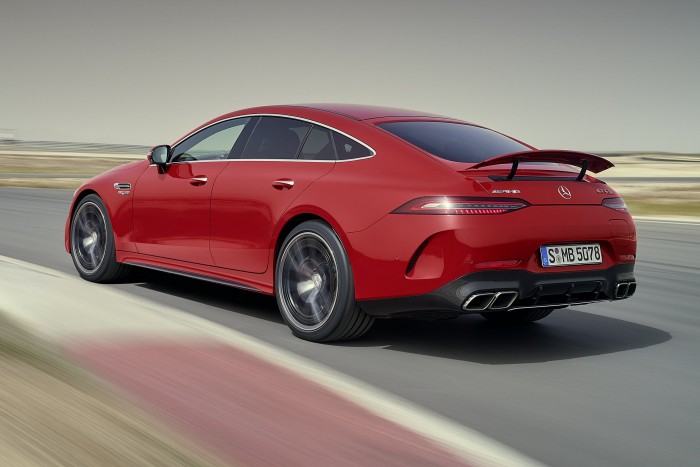 Rövid távon gondolkodik a Mercedes sporthibridje 7