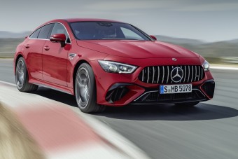 Rövid távon gondolkodik a Mercedes sporthibridje