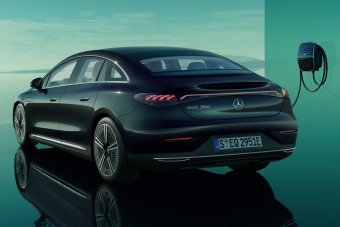 Videókon a Mercedes-Benz EQE villanyszedán