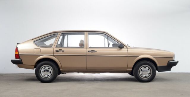 Ez az öreg Passat elkerülte a melósautó sorsot, és most jó pénzt kérnek érte 6