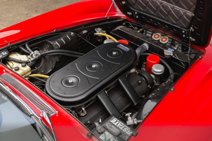 Azonnal túrára indulnánk egy ilyen Ferrarival 8