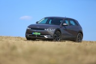 Bumm a fejbe! Ezzel letarolja a németeket a Hyundai 58 Bumm a fejbe! Ezzel letarolja a németeket a Hyundai 58