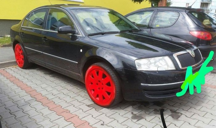 Ezek a cseh Skodák sem úszták meg a borzasztó tuningot 16 Ezek a cseh Skodák sem úszták meg a borzasztó tuningot 16