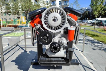 Dízelmotornak állítottak emlékművet Lengyelországban