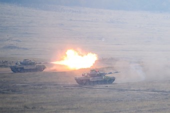 Látványosan akcióztak a Magyar Honvédség legdurvább harcjárművei